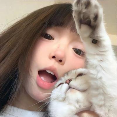 蒙面纱的男子